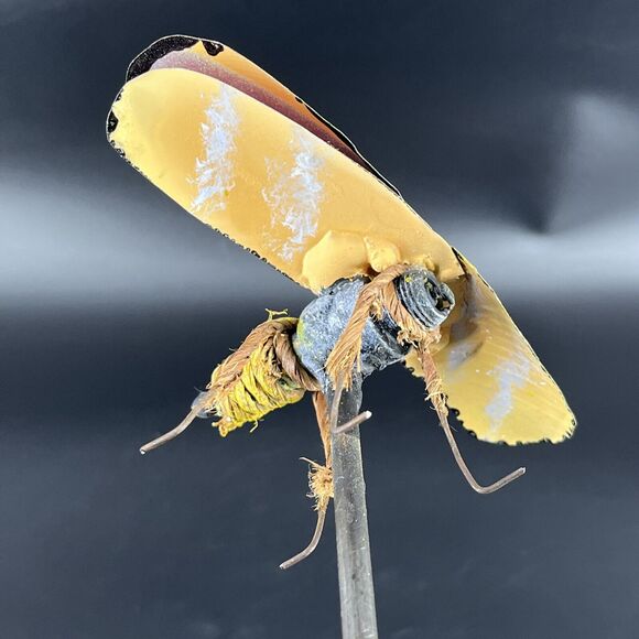 Whimsical Handmade Folk Tramp Art Tin Can Metal Sculpture Insect Hug Bug Figures - Picture 13 of 16